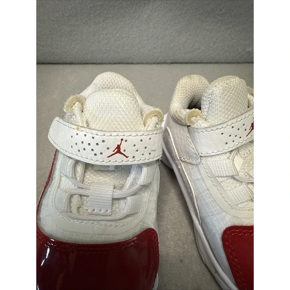 Nike Air Jordan CZ0906-16 Red Sneakers Sz-4C. toddler Unisex‎